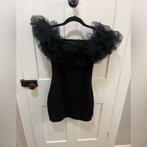 NWT Lulus Luxurious Charm Black Tulle Off-the-Shoulder Mini Dress Small - Picture 3 of 10